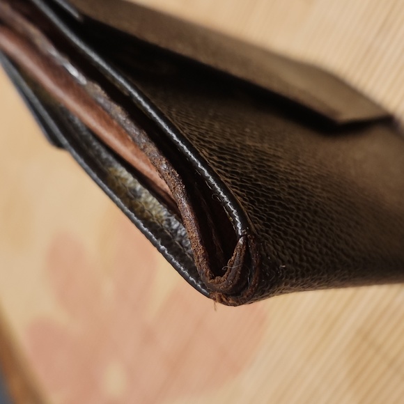 Louis Vuitton Vintage 1990 Monogram Wallet, Brown, Unisex - Picture 12 of 17